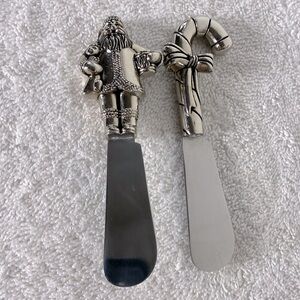 5/$35 Silver Tone Metal Holiday Spreaders Set